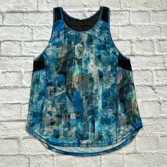 Size 8 Lululemon sculpt tank 2 - Picture 4 of 5
